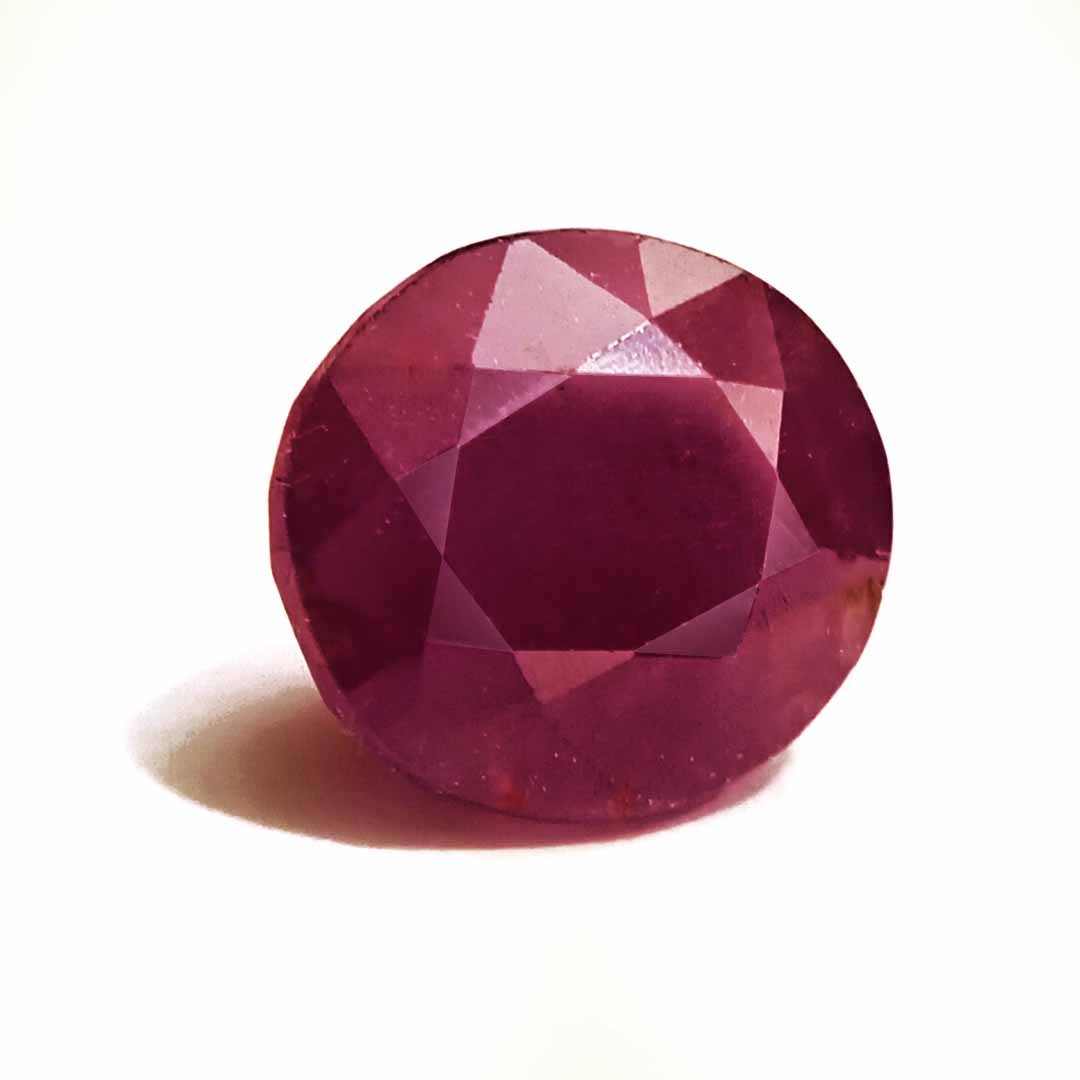 RGAR20-2 A close-up of a Natural African Ruby gemstone showcasing its rich red hue and brilliant clarity.